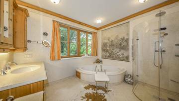 Thumbnail von Exklusive Wohnung in luxuriöser Anlage mit Indoorpool