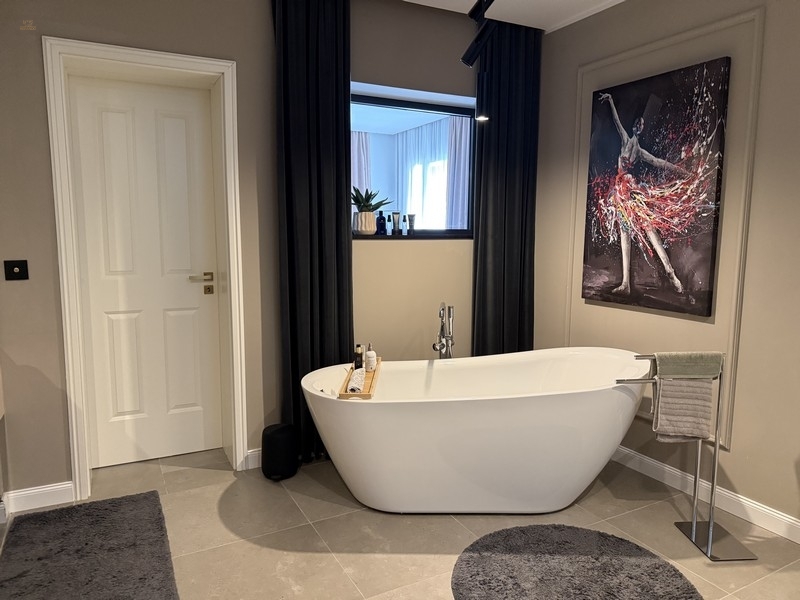 Thumbnail von Freistehendes Haus mit Panorama-Meerblick