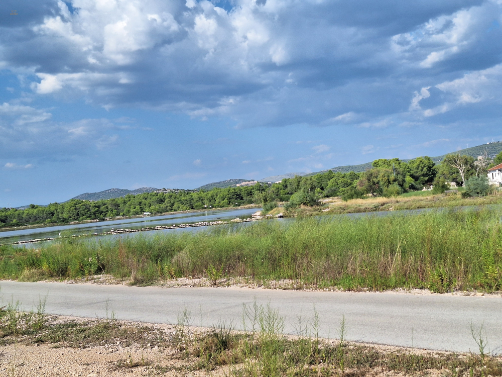 Thumbnail von Region Sibenik, Zablace: Geräumiges Baugrundstück in Nähe von Meer und Marina