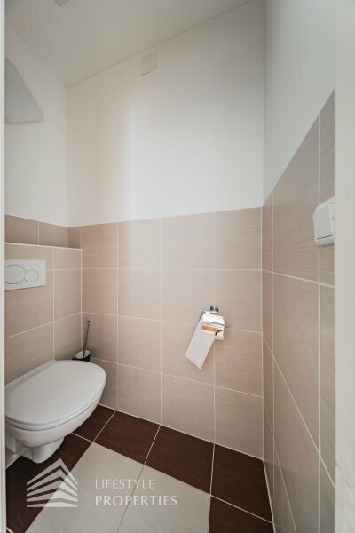 Thumbnail von Volleingerichtete Garçonnière mit seperater Küche - Nähe Auer-Welsbach-Park