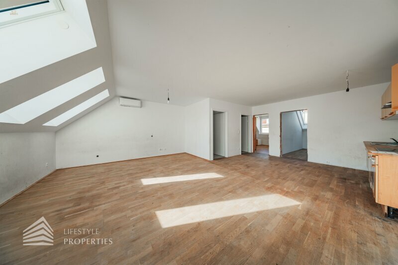 Traumhafte 3-Zimmerwohnung mit Balkon, Nähe Schloss Hetzendorf