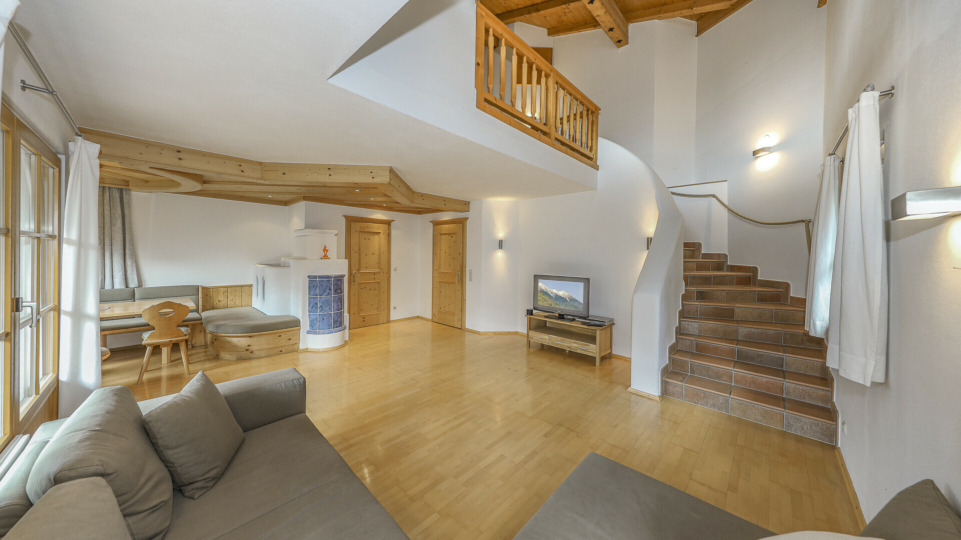 Thumbnail von Großzügiges Landhaus mit Horn- und Kaiserblick