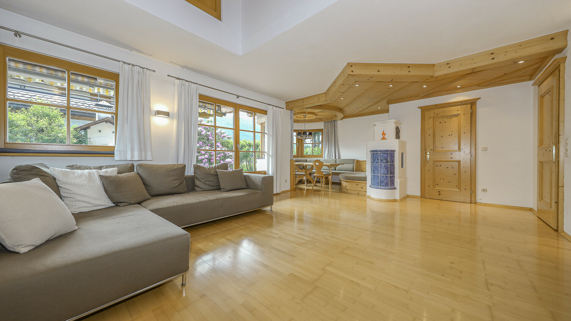 Thumbnail von Großzügiges Landhaus mit Horn- und Kaiserblick