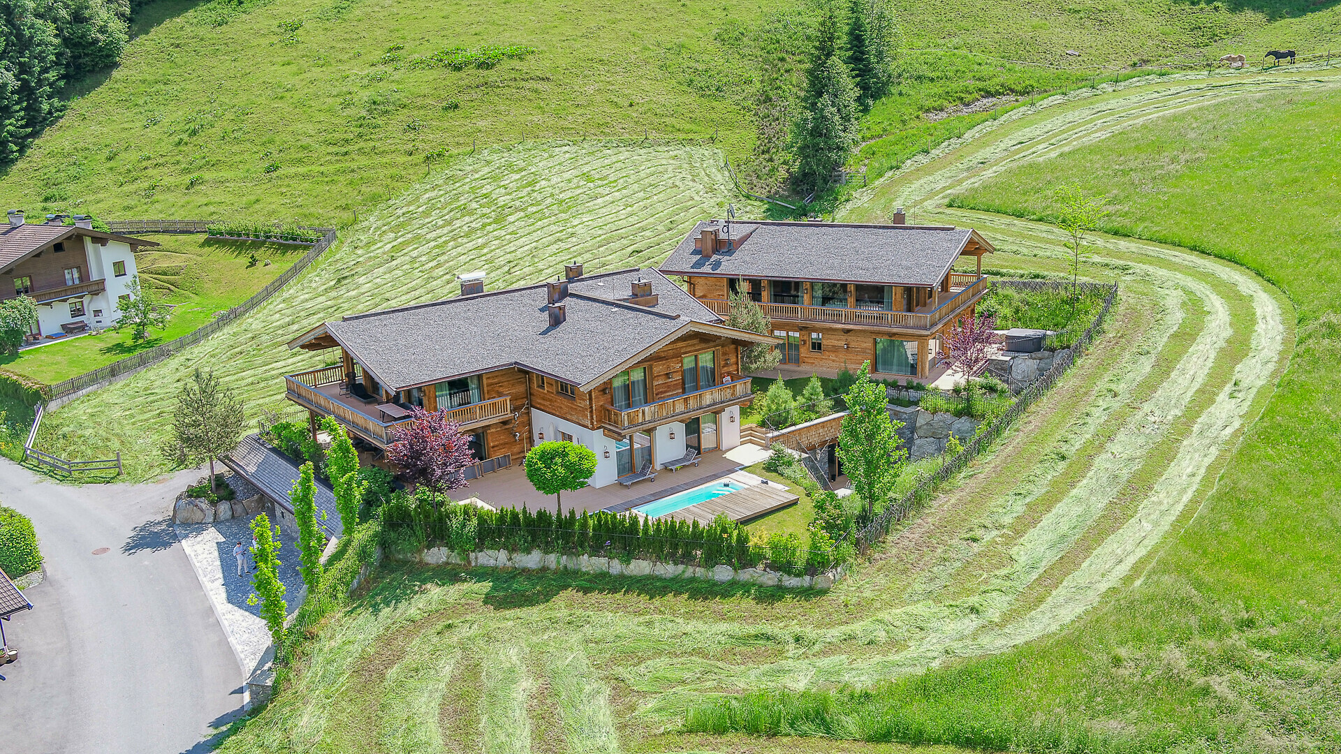 Thumbnail von Luxus-Gartenwohnung mit Pool in absoluter Toplage