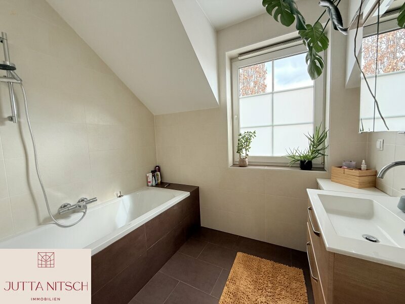 Thumbnail von Gemütliche 2-Zimmerterrassenwohnung mit Tiefgarenplatz - Leobersdorf