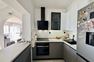 Thumbnail von Wohnung mit Panorama-Meerblick im obersten Stockwerk