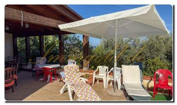 Thumbnail von Casa mit tollem Fernblick auf das Meer, Palermo gleich neben an, antike Möbel dürfen nicht fehlen