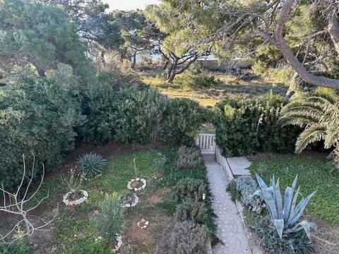 Haus in der 1. Reihe zum Meeresufer