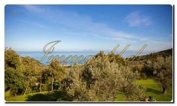 Thumbnail von Super-willa na północy Sycylii na około 20 000 m² terenu, parkowy ogród, widok na Wyspy Eolskie, gaje oliwne i wspaniały widok na morze