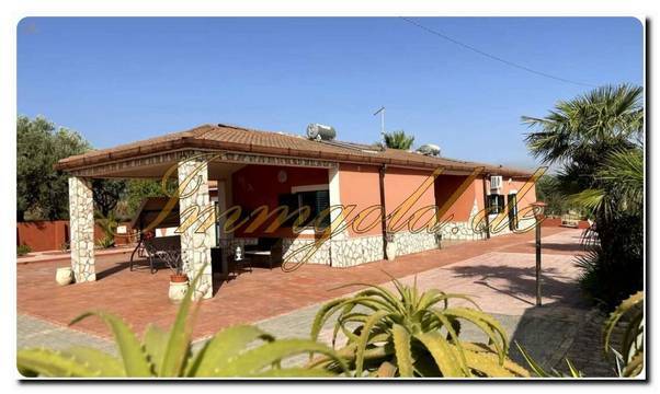 Immogold Süd-Sizilien SGS 26039 Siziliens stille Schönheit erleben; traumhaftes Anwesen mit mediterranen Gärten und weitem Grundstück