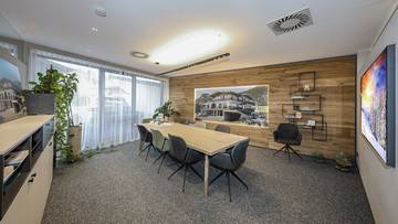 Thumbnail von Exkluzivní kancelář v prestižní lokalitě s bytem pro provozovatele