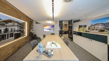 Thumbnail von Exkluzivní kancelář v prestižní lokalitě s bytem pro provozovatele