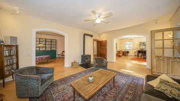 Thumbnail von Historic villa in idyllic location