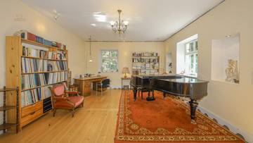 Thumbnail von Historic villa in idyllic location