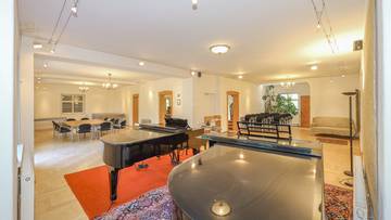 Thumbnail von Historic villa in idyllic location