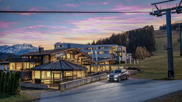 Skihütte & Gastgewerbebetrieb mit exklusiver Wohnmöglichkeit