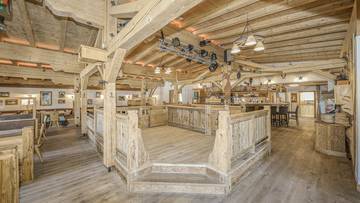 Thumbnail von Skihütte & Gastgewerbebetrieb mit exklusiver Wohnmöglichkeit