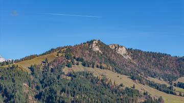 Thumbnail von Skihütte & Gastgewerbebetrieb mit exklusiver Wohnmöglichkeit