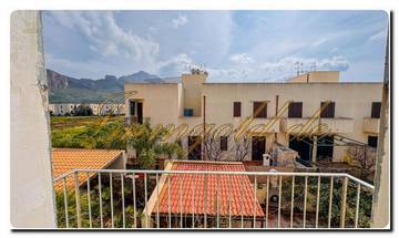 Thumbnail von Północny/Zachodni Sycylii, super odnowione mieszkanie z ogromnym tarasem na dachu, czterema sypialniami i własnymi łazienkami