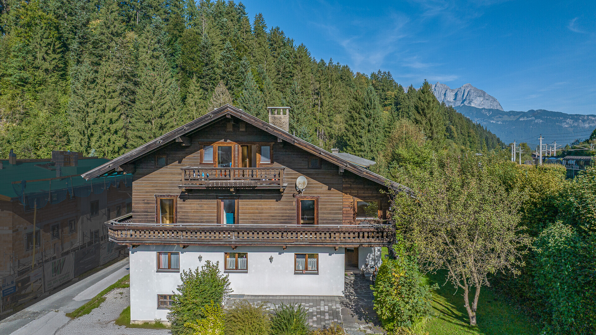 Pozemek s historickým objektem a částečně rekreačním bydlištěm