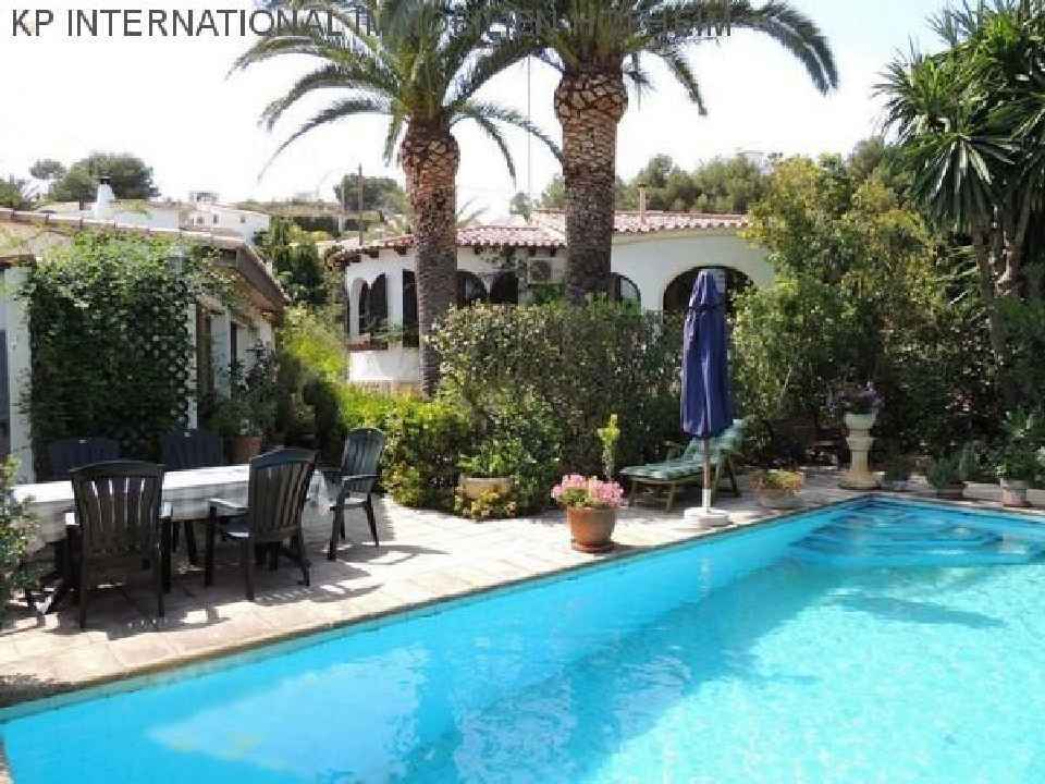 ***Villa mit vielen Möglichkeiten in Benissa***