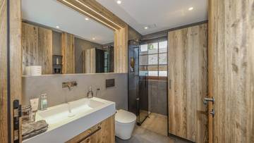 Thumbnail von Luxuswohnung mit Pool in zentraler Toplage