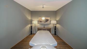 Thumbnail von Luxuswohnung mit Pool in zentraler Toplage