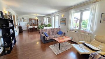 Thumbnail von Familienhaus mit schönem Meerblick