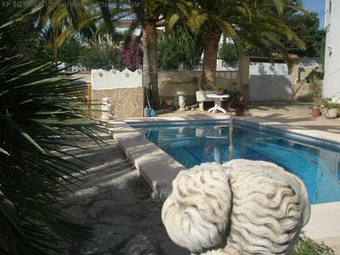 ***Villa mit Pool und tollem Fernblick in Calpe***