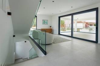 Thumbnail von Moderne Villa mit Pool in der 1. Reihe zum Meer, Insel Solta
