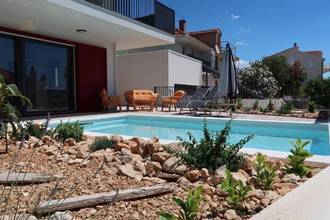 Thumbnail von Wohnung mit Garten und privatem Pool, Region Trogir