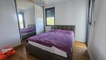 Thumbnail von Modernes Penthouse mit Dachterrasse und Panorama-Meerblick