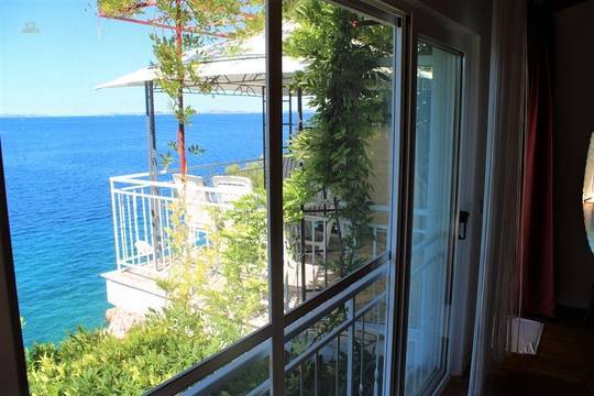 Haus in der ersten Reihe zum Meer