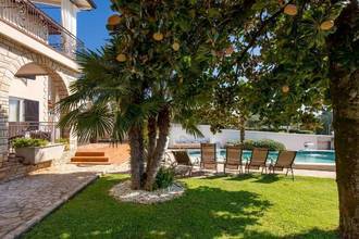 Thumbnail von Mediterrane Villa mit Pool direkt am Meer