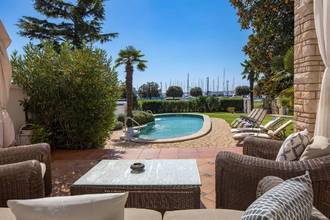 Thumbnail von Mediterrane Villa mit Pool direkt am Meer