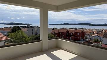 Thumbnail von Moderne Neubauwohnung mit Panorama-Meerblick