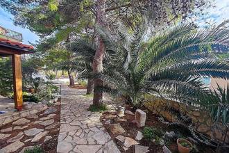 Thumbnail von Haus in attraktiver Lage in der ersten Reihe zum Meer, Region Sibenik