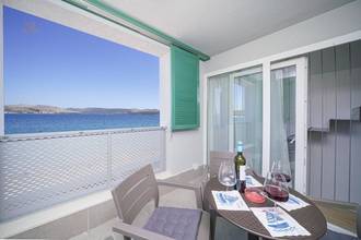 Thumbnail von Haus direkt am Meer auf idyllischer Insel bei Sibenik