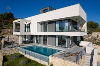Thumbnail von Moderne Villa mit Infinity-Swimmingpool und Panoramablick, Region Trogir