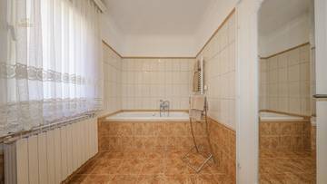 Thumbnail von Golf-in/Golf-out Landhaus in sonniger Toplage