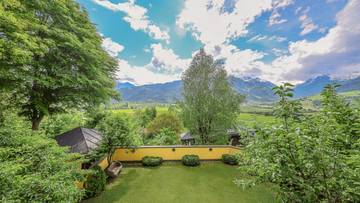 Thumbnail von Golf-in/Golf-out Landhaus in sonniger Toplage