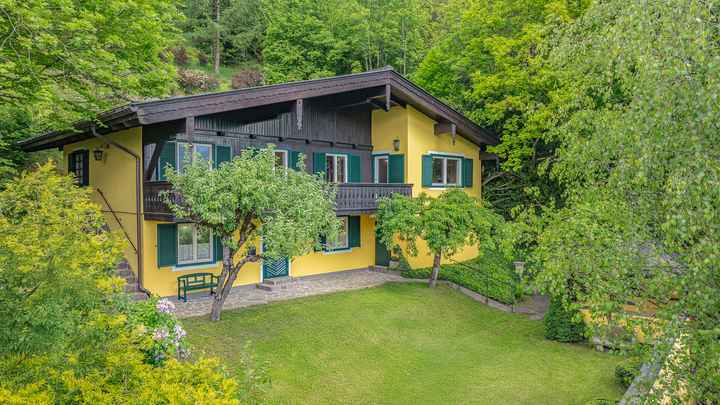 Golf-in/Golf-out Landhaus in sonniger Toplage