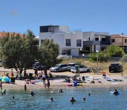 Thumbnail von Moderne Villa mit Dachterrasse nahe dem Strand