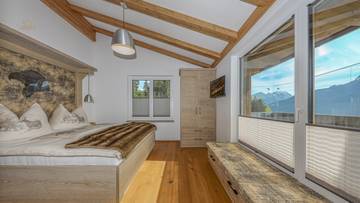 Thumbnail von Luxus-Penthouse mit Freizeitwohnsitz und unverbaubarem Panoramablick