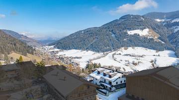 Thumbnail von İnnsbruck ve Kitzbühel arasında, en büyük özel koruma tesislerinden biriyle birlikte mülk