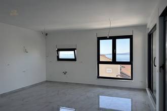 Thumbnail von Çatı terasındaki havuzlu modern penthouse