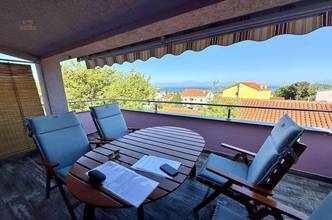 Möblierte Wohnung mit Meerblick