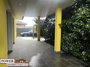 Thumbnail von Charmanter 5-Zi-Bungalow in Mattighofen mit Garten, Garage & moderner Ausstattung!