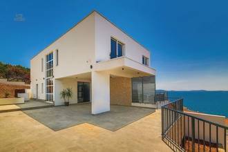 Thumbnail von Modern lüks villa panoramik deniz manzarasıyla