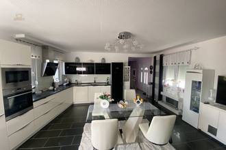 Thumbnail von Modernes Haus mit Dachterrasse und Panoramablick